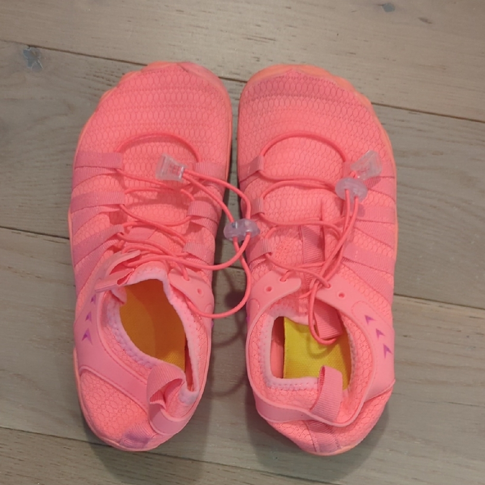 Kids Pink Athletic Shoes